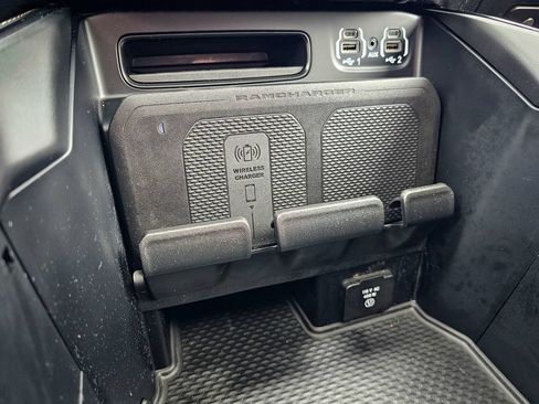 Used 2024 RAM 3500 Limited AWD/4WD image 33