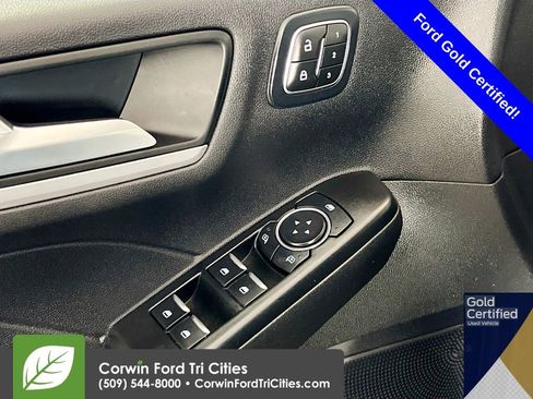 Used 2025 Ford Escape Platinum image 12