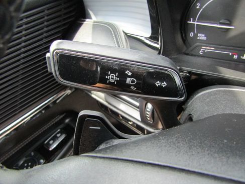Used 2022 Lincoln Corsair AWD w/ Equipment Group 101A image 36