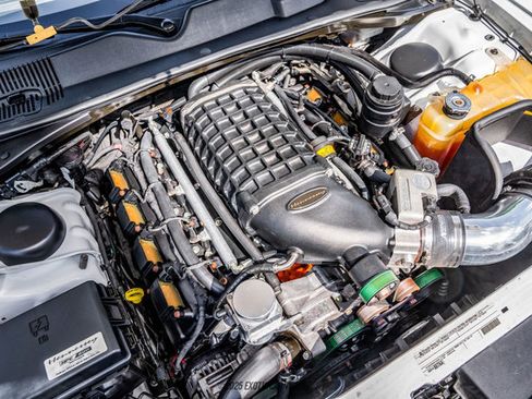 Used 2012 Dodge Challenger SRT8 w/ Premium Sound Group image 21