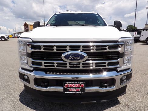 Used 2025 Ford F350 XLT AWD/4WD image 12