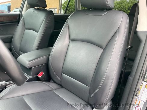 Used 2018 Subaru Outback 2.5i Limited AWD/4WD image 16