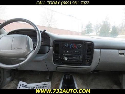 Used 1995 Chevrolet Impala SS RWD image 11