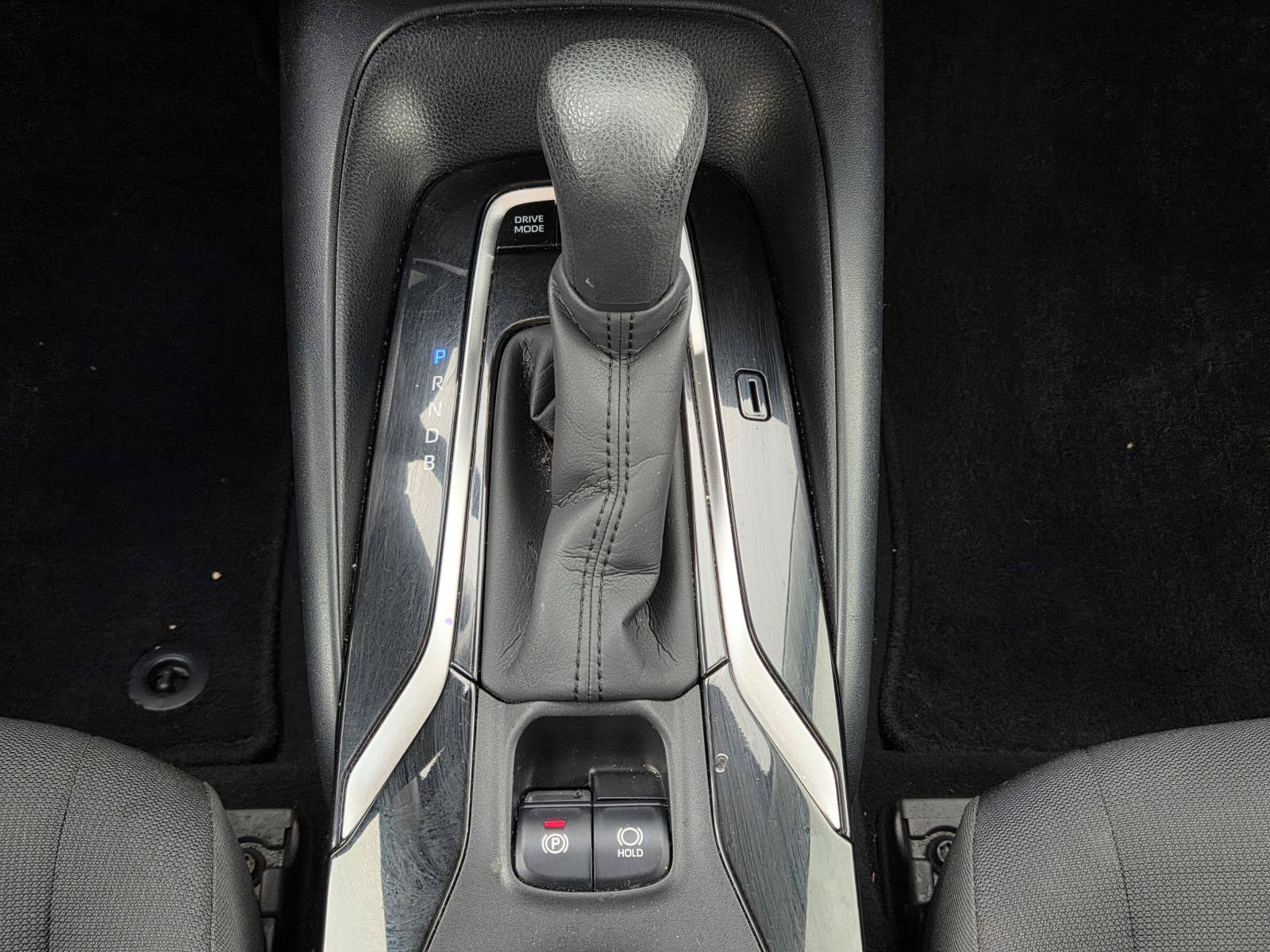 Used 2020 Toyota Corolla LE FWD image 15