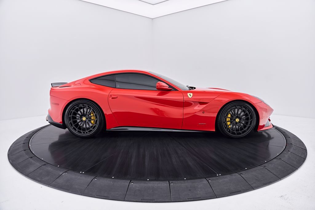 Used 2016 Ferrari F12 Berlinetta RWD image 19