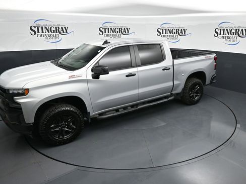 Used 2020 Chevrolet Silverado 1500 LT Trail Boss image 11