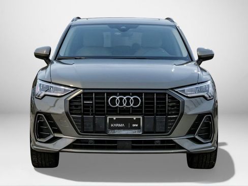 Used 2020 Audi Q3 2.0T Prestige w/ Prestige Package image 3