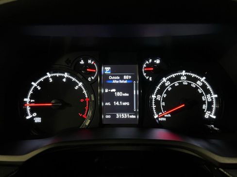 Used 2021 Toyota 4Runner SR5 Premium w/ Moonroof Package AWD/4WD image 30