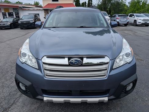 Used 2014 Subaru Outback 2.5i Limited w/ Moonroof Package AWD/4WD image 2
