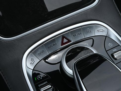 Used 2020 Mercedes-Benz S 560 Sedan image 21