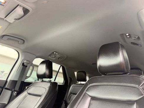Certified 2022 Ford Explorer XLT w/ Equipment Group 202A AWD/4WD image 19