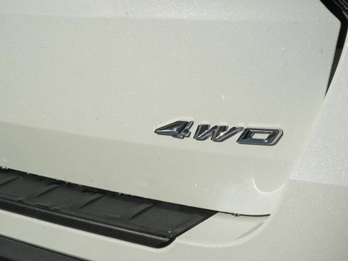 Used 2025 Ford Explorer ST-Line w/ ST-Line Street Pack image 8