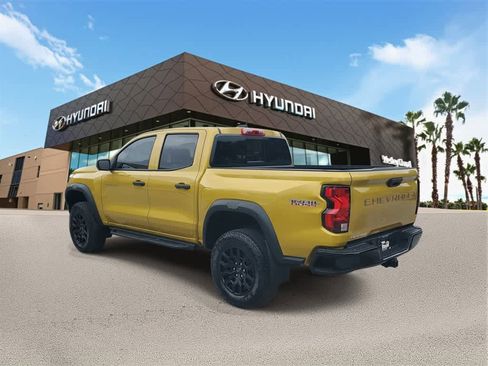 Used 2023 Chevrolet Colorado Trail Boss w/ Technology Package image 2