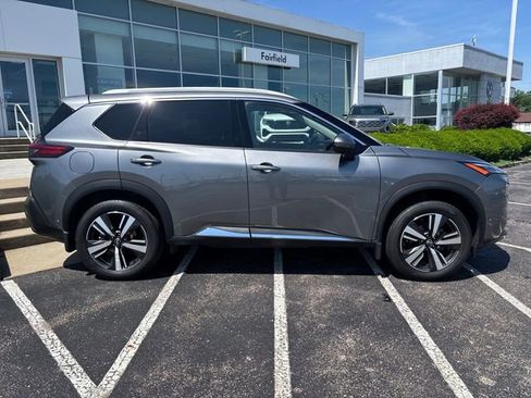 Used 2023 Nissan Rogue SL w/ SL Premium Package AWD/4WD image 2