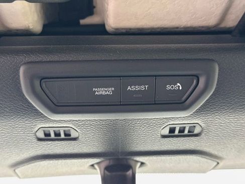 Used 2022 Jeep Wrangler Unlimited Sport image 27