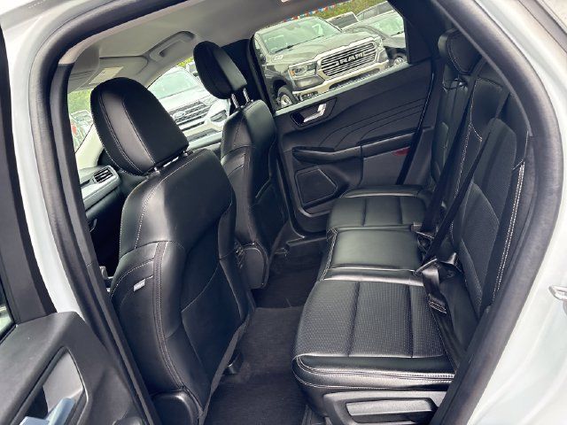 Used 2025 Ford Escape Platinum AWD/4WD image 20
