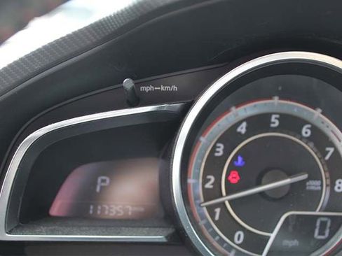 Used 2014 MAZDA MAZDA3 s Touring FWD image 9