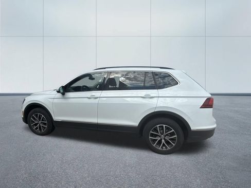 Used 2020 Volkswagen Tiguan SE AWD/4WD image 10