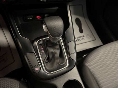 Used 2021 Kia Soul LX FWD image 16