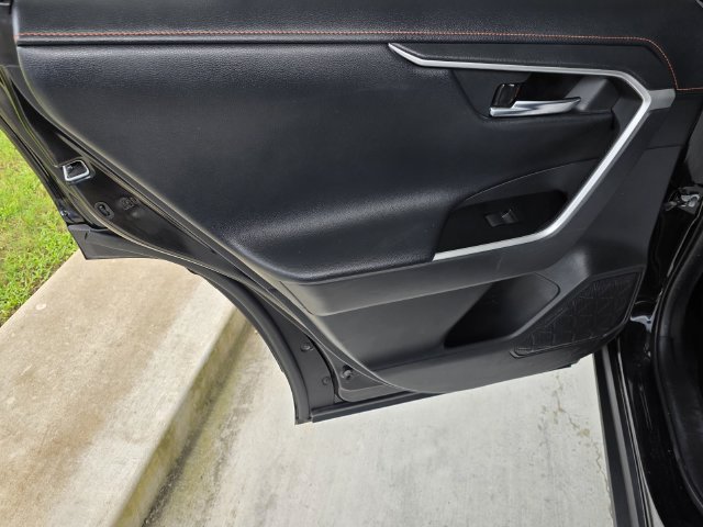 Used 2020 Toyota RAV4 Adventure AWD/4WD image 29
