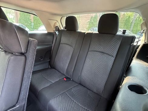 Used 2020 Dodge Journey SE w/ SE Popular Equipment Group image 10
