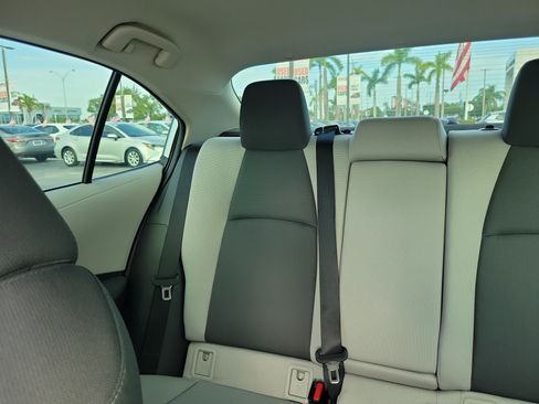Used 2022 Toyota Corolla LE FWD image 20