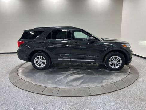 Certified 2023 Ford Explorer XLT w/ Equipment Group 202A AWD/4WD image 6