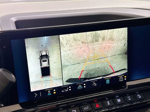 New 2026 Chevrolet Silverado 2500 ZR2 w/ LPO, Dark Essentials Package image 17