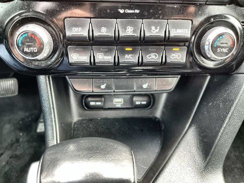 Used 2020 Kia Sportage EX FWD image 17