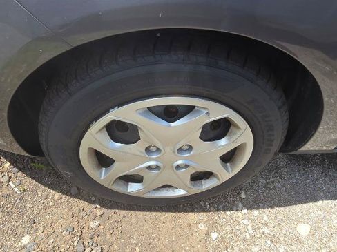 Used 2014 Ford Fiesta SE FWD image 10