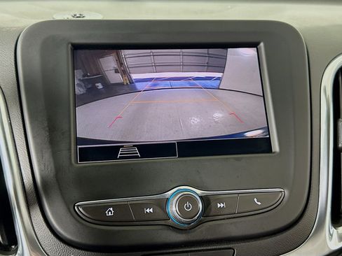Used 2022 Chevrolet Equinox LT FWD image 30