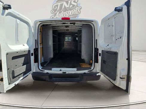 Used 2021 Nissan NV 2500 SV image 9