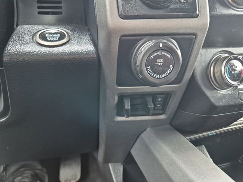 Used 2019 Ford F150 Raptor w/ Equipment Group 802A Luxury image 34