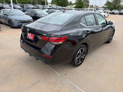 Used 2024 Nissan Sentra SV FWD image 5