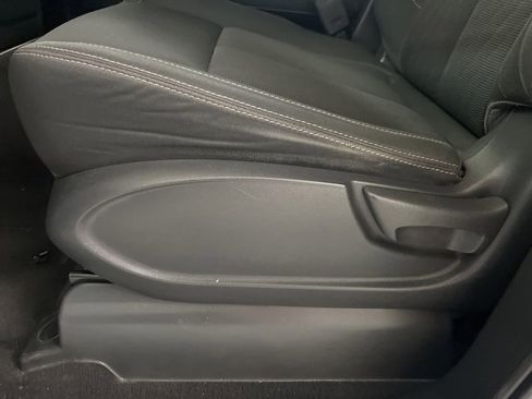 Used 2017 Nissan Titan SV AWD/4WD image 47