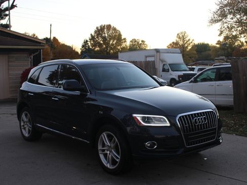 Used 2017 Audi Q5 2.0T Premium image 2