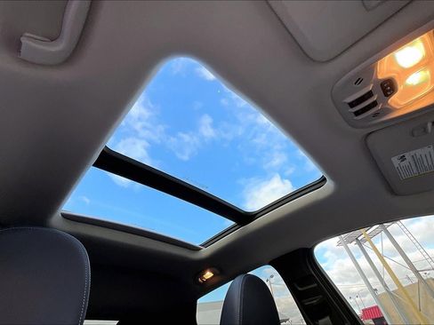 Used 2023 Chevrolet Bolt EUV Premier w/ Sun & Sound Package image 30