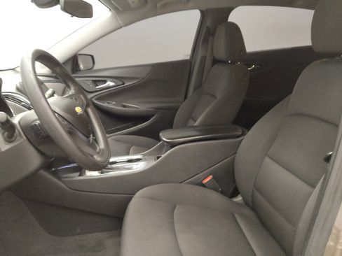 Used 2020 Chevrolet Malibu LT FWD image 17