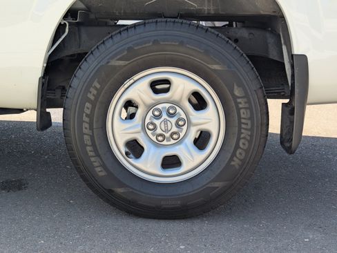 Used 2025 Nissan Frontier S AWD/4WD image 45