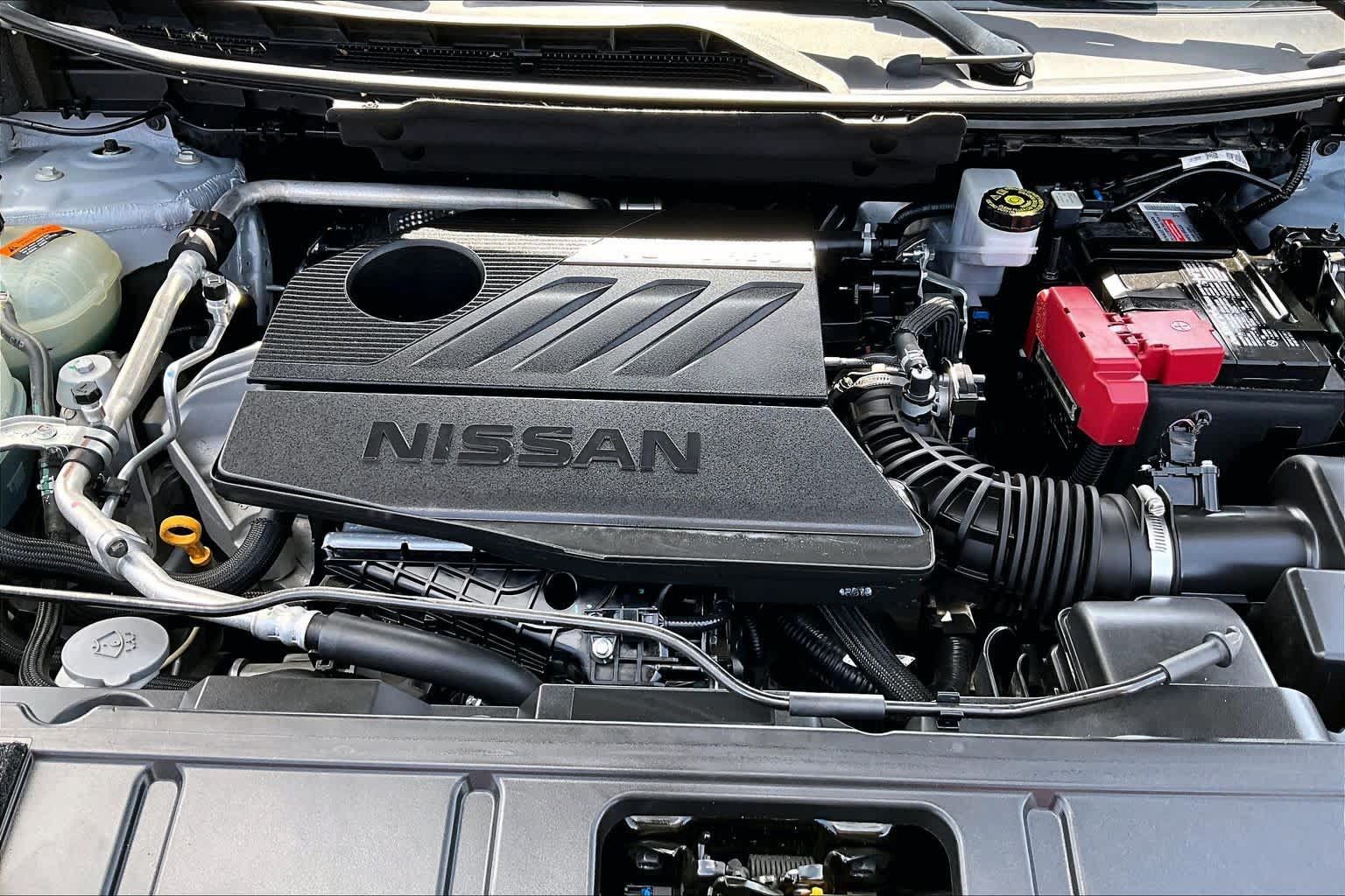 Used 2024 Nissan Rogue SV FWD image 31