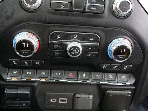 Used 2021 GMC Sierra 1500 Denali w/ Denali Ultimate Package AWD/4WD image 21