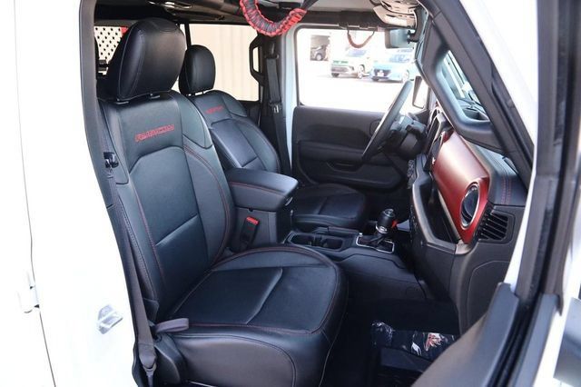 Used 2023 Jeep Wrangler Unlimited Rubicon AWD/4WD image 32