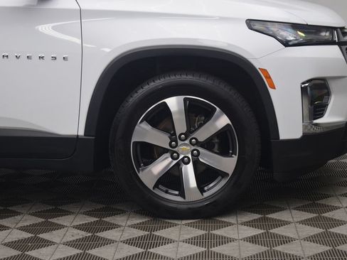 Used 2023 Chevrolet Traverse LT w/ LT Premium Package AWD/4WD image 36