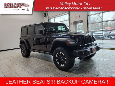 Used 2024 Jeep Wrangler Unlimited Rubicon 4xe image 1