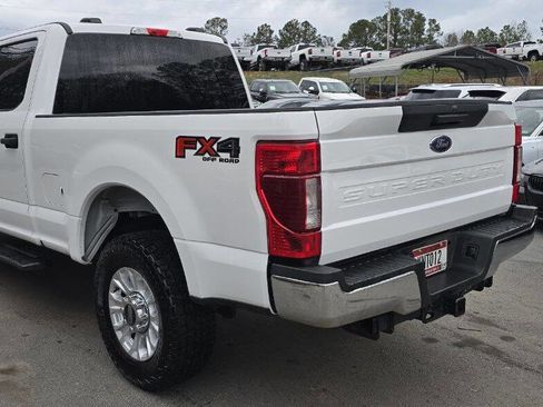 Used 2020 Ford F250 XLT w/ FX4 Off-Road Package image 11