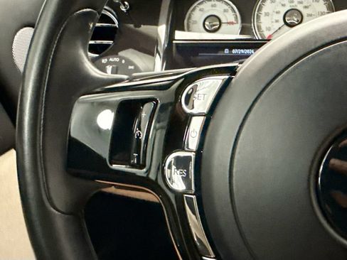 Used 2016 Rolls-Royce Wraith RWD image 11