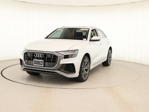 Certified 2023 Audi Q8 Prestige w/ Prestige Package image 12