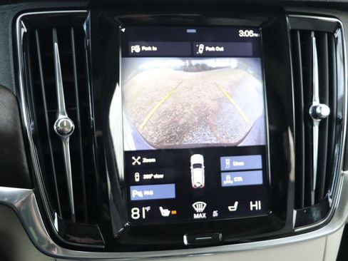 Used 2017 Volvo V90 T6 Cross Country AWD/4WD image 27