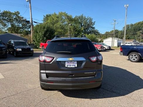 Used 2015 Chevrolet Traverse LT FWD image 4