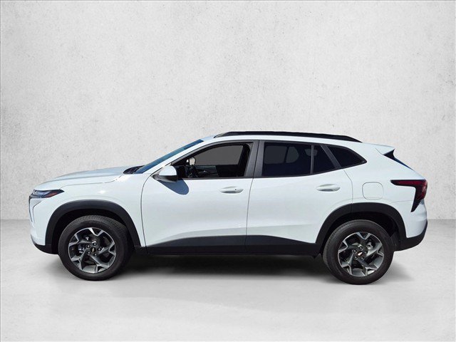 Used 2025 Chevrolet Trax LT w/ Driver Confidence Package FWD image 8